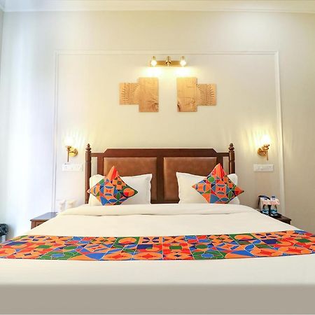 Fabhotel K9 Villa Лудяна Екстериор снимка
