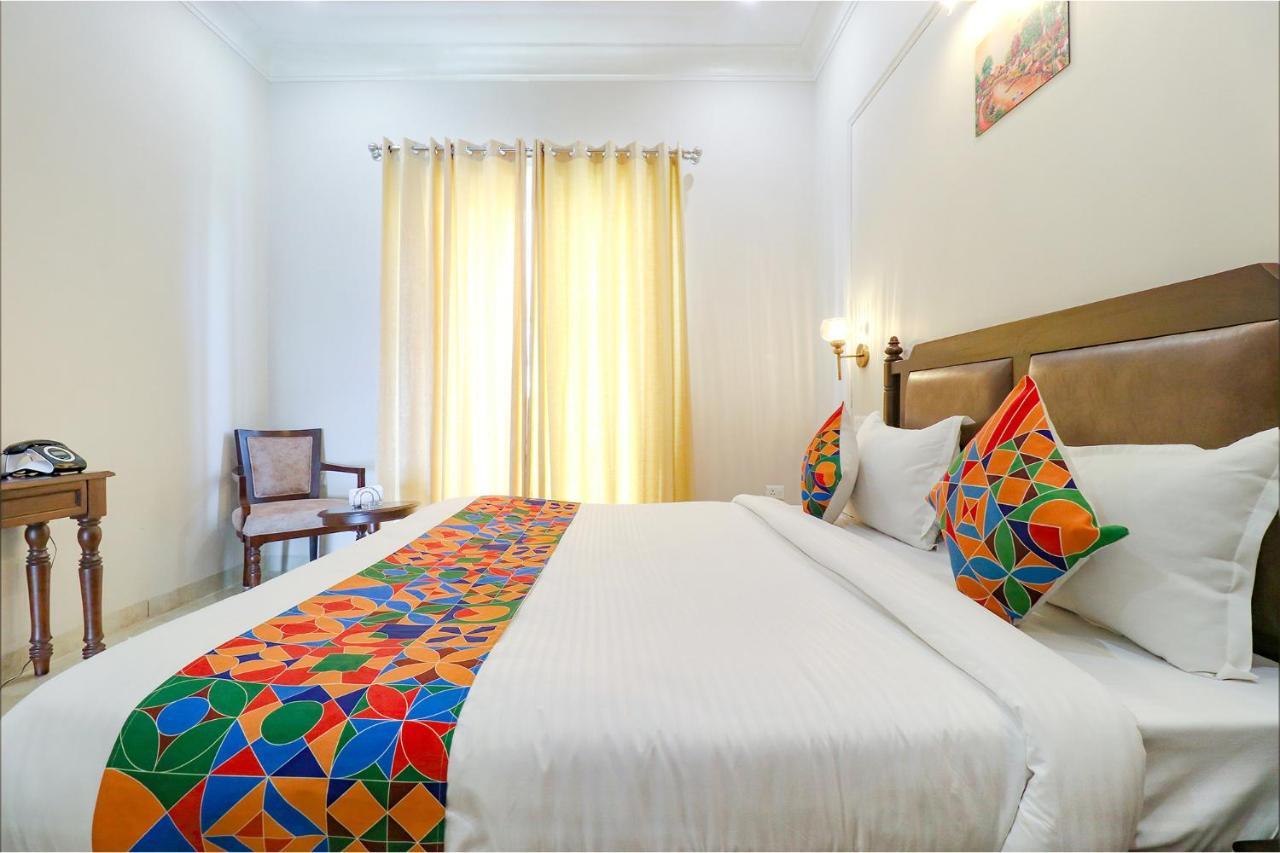 Fabhotel K9 Villa Лудяна Екстериор снимка