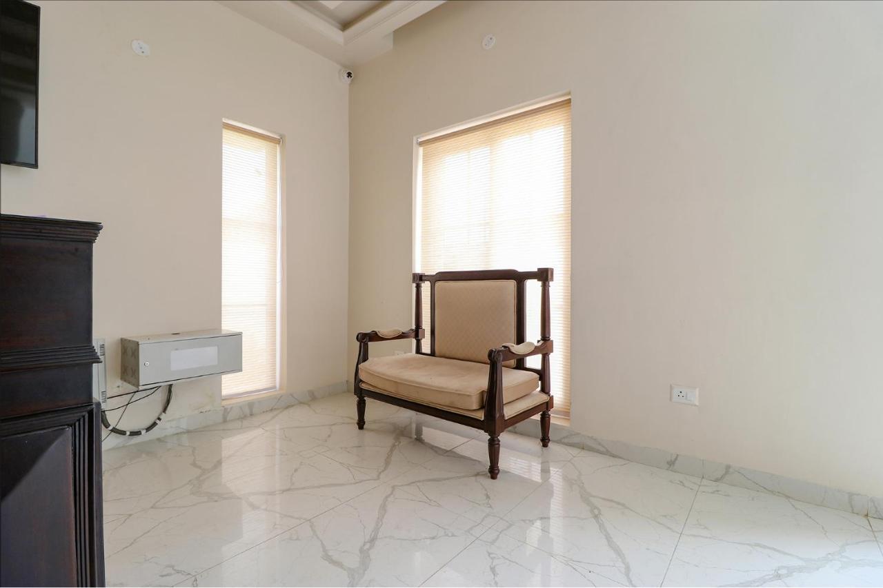 Fabhotel K9 Villa Лудяна Екстериор снимка