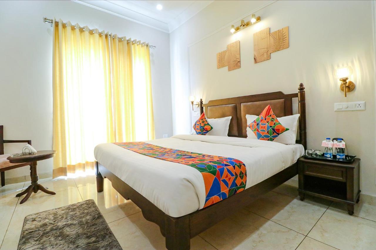 Fabhotel K9 Villa Лудяна Екстериор снимка